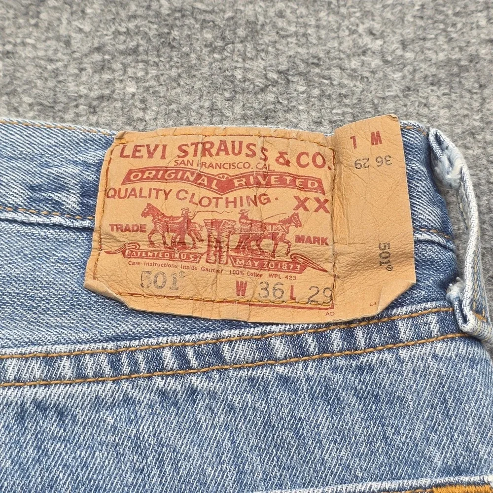 Vintage Levi's 501 Jeans Men's Fits 36 x 29 (FITS 34x27) Blue Faded Y2K